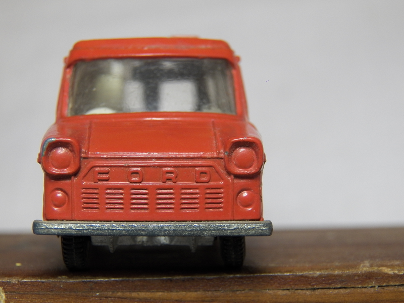 Illustration for article titled Husky 1:72 Ford Transit Caravan. edit 1:64 I mean...